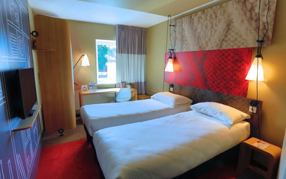 Гостиница "Ибис" Гостиница "Ибис"