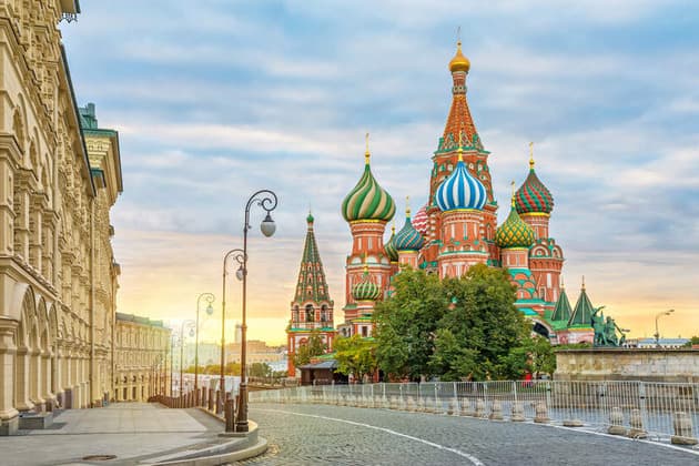 ЗВУКИ И КРАСКИ СТОЛИЦЫ